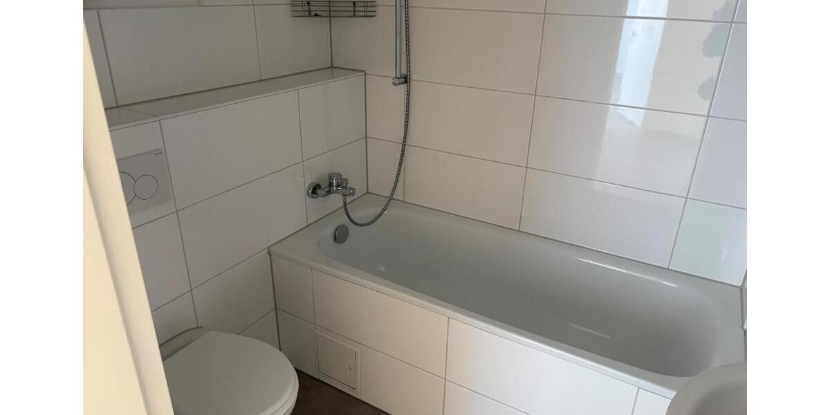 Etagenwohnung Velbert Velbert-Mitte - 2 Zimmer, 63 m&sup2;, 479&euro; | Angebot:26184259