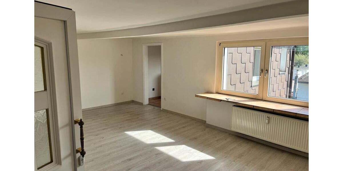 Dachgeschoßwohnung Oberhausen Alstaden - 2 Zimmer, 60 m&sup2;, 780&euro; | Angebot:26374083