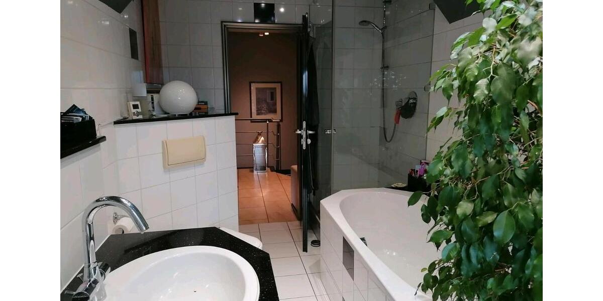Maisonettenwohnung Oberhausen Biefang - 3 Zimmer, 103 m&sup2;, 1.199&euro; | Angebot:26365188