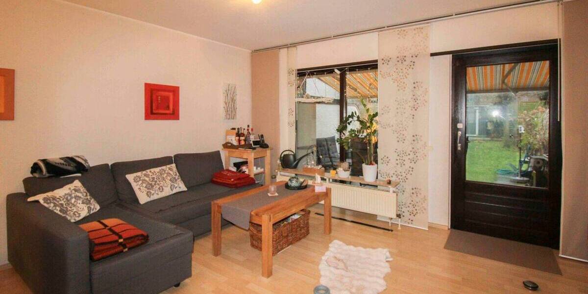 Reihenmittelhaus Duisburg Neumühl - 4 Zimmer, 110 m&sup2;, 255.000&euro; | Angebot:26331485