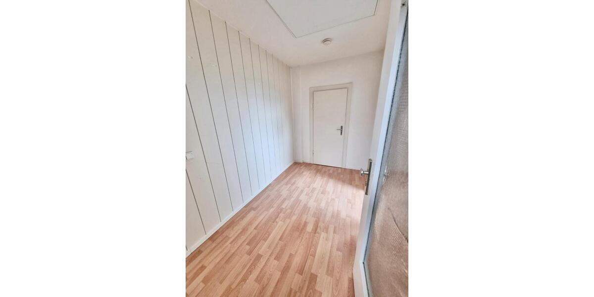Dachgeschoßwohnung Solingen Wald - 2.5 Zimmer, 55 m&sup2;, 720&euro; | Angebot:26400660