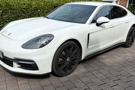 Porsche Panamera 182.000 km 32.900 &euro; Solingen 42657