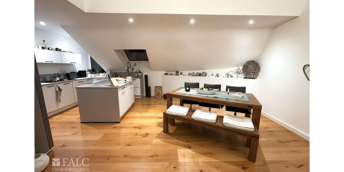 Dachgeschoßwohnung Solingen Wald - 3 Zimmer, 95 m&sup2;, 1.350&euro; | Angebot:26384126