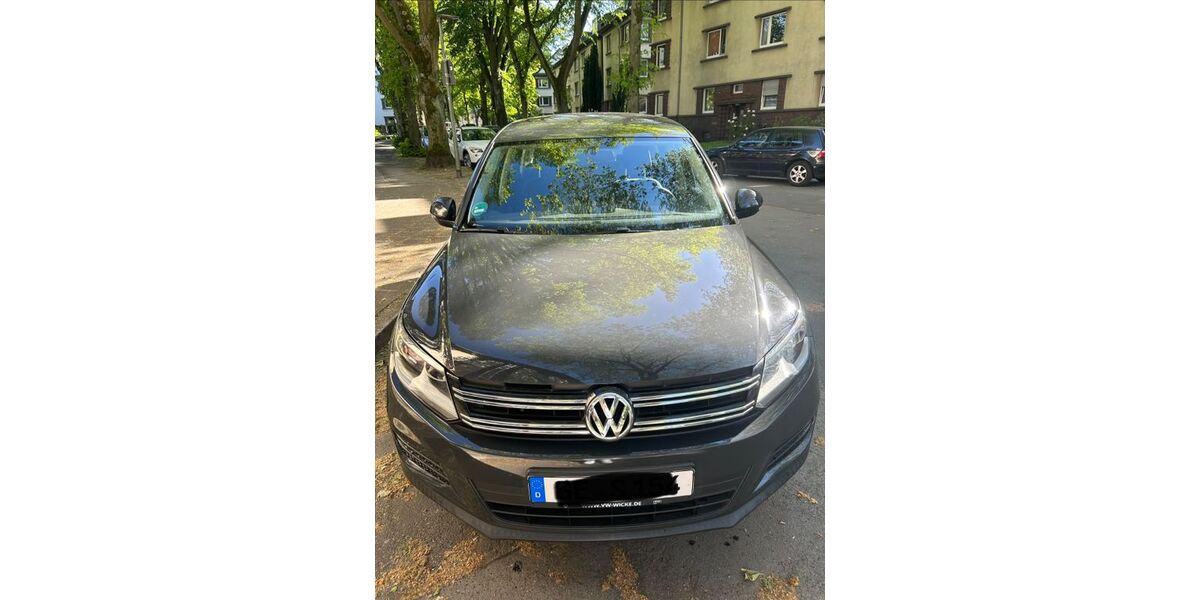 VW Tiguan 129.431 km 9.900 &euro; Gelsenkirchen 45894