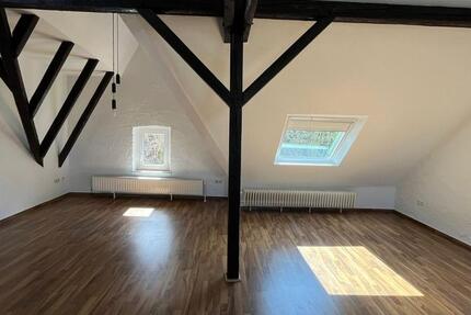 Wohnung Bochum Höntrop - 4.5 Zimmer, 135 m&sup2;, 945&euro; | Angebot:26386976