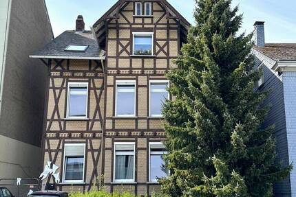 Haus Schwelm - 9 Zimmer, 328 m&sup2;, 490.000&euro; | Angebot:26819743