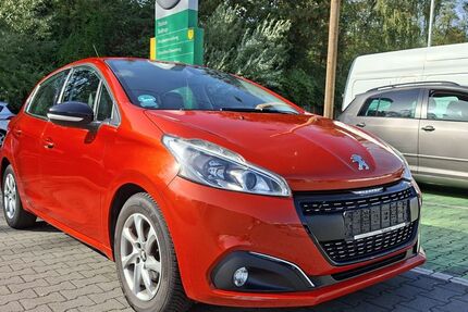 Peugeot 208 125.000 km 4.490 &euro; Bottrop 46238