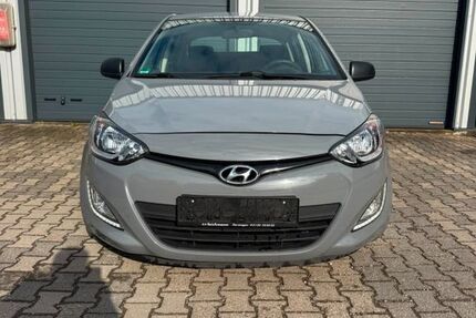 Hyundai i20 146.000 km 4.400 &euro; Duisburg 47239