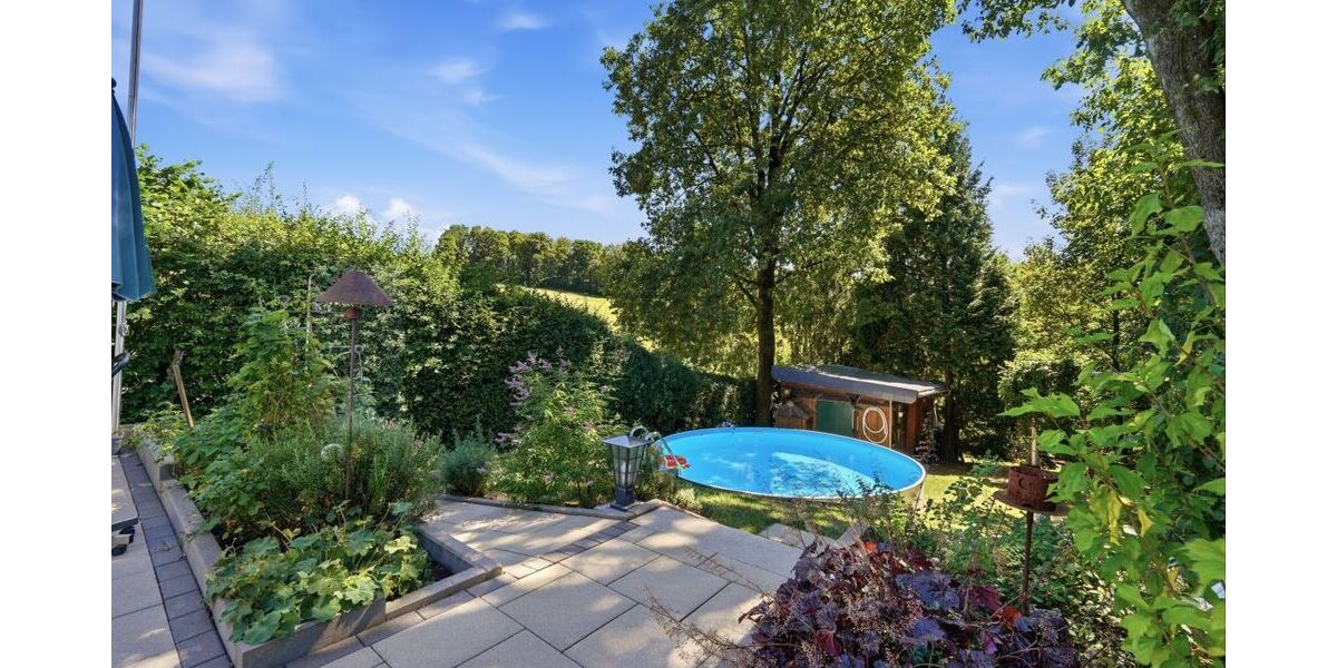 Mit 3D: Naturnah wohnen mit Freiraum – Charaktervolles Einfamilienhaus auf großzügigem Grundstück - Einfamilienhaus Wermelskirchen | Angebot:27350972