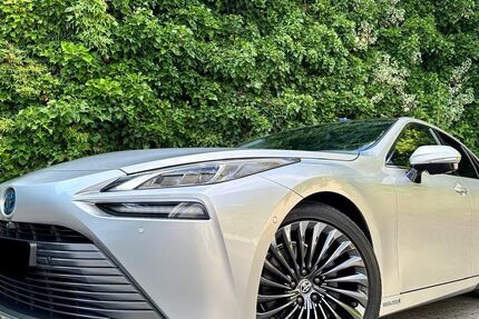 Toyota Mirai 69.000 km 13.990 &euro; Wuppertal 42281