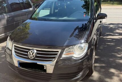 VW Touran 242.000 km 3.490 &euro; Essen 45356