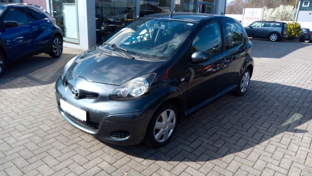 Toyota Aygo (X) 116.000 km 1.500 &euro; Ratingen 40882