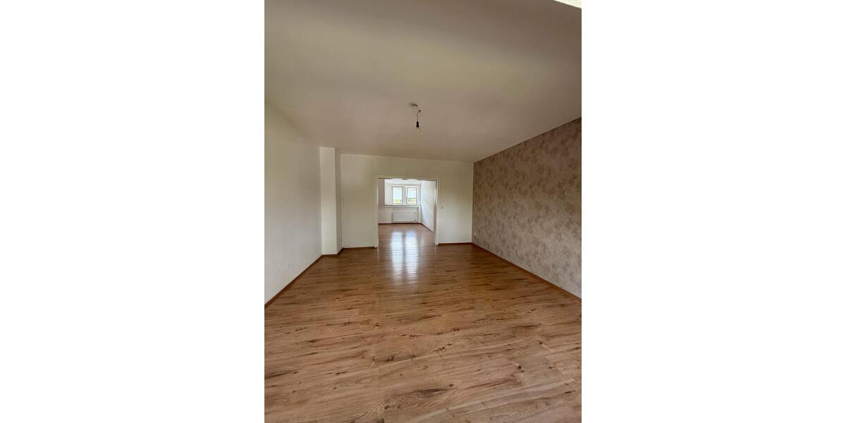 Dachgeschoßwohnung Gladbeck - 4.5 Zimmer, 83 m&sup2;, 750&euro; | Angebot:26231896