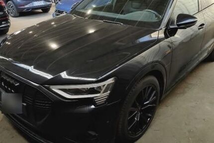 Audi e-tron 40.642 km 35.055 &euro; Hagen 58091