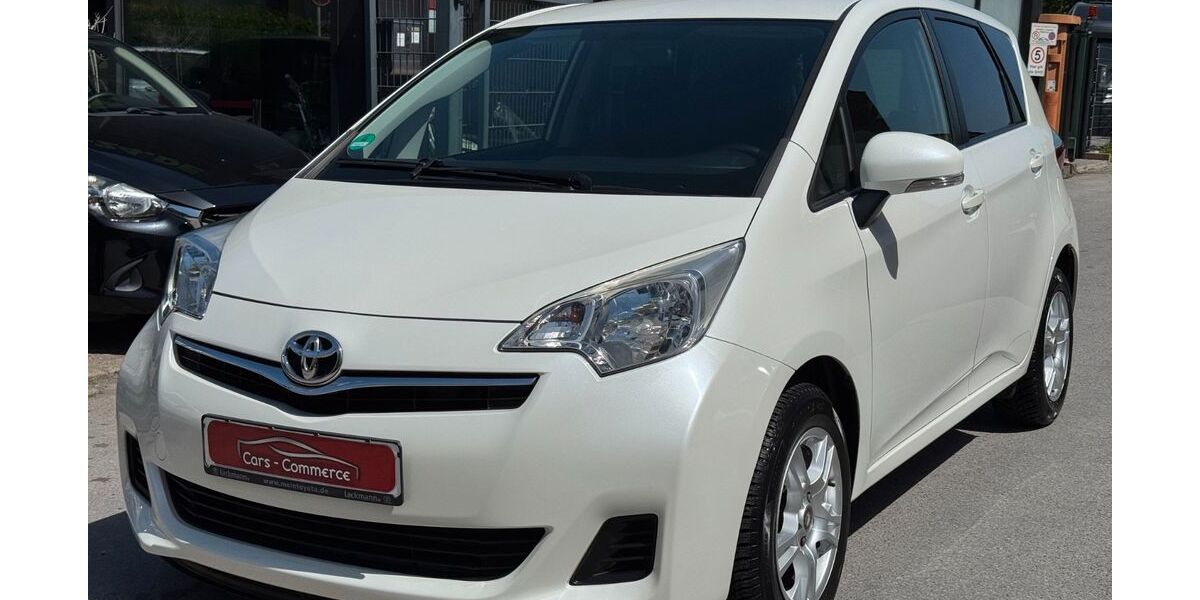 Toyota Verso-S 95.000 km 7.490 &euro; DORTMUND 44263