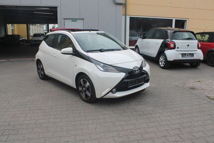 Toyota Aygo (X) 53.266 km 9.400 &euro; Bochum 44867