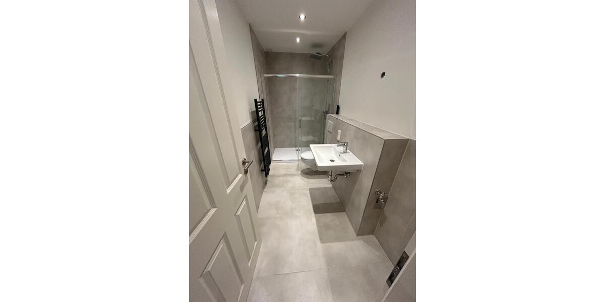 Etagenwohnung Wuppertal Arrenberg - 2 Zimmer, 68 m&sup2;, 715&euro; | Angebot:26252935