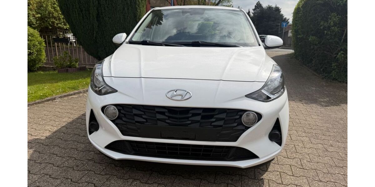 Hyundai i10 49.376 km 9.900 &euro; Bochum 44799