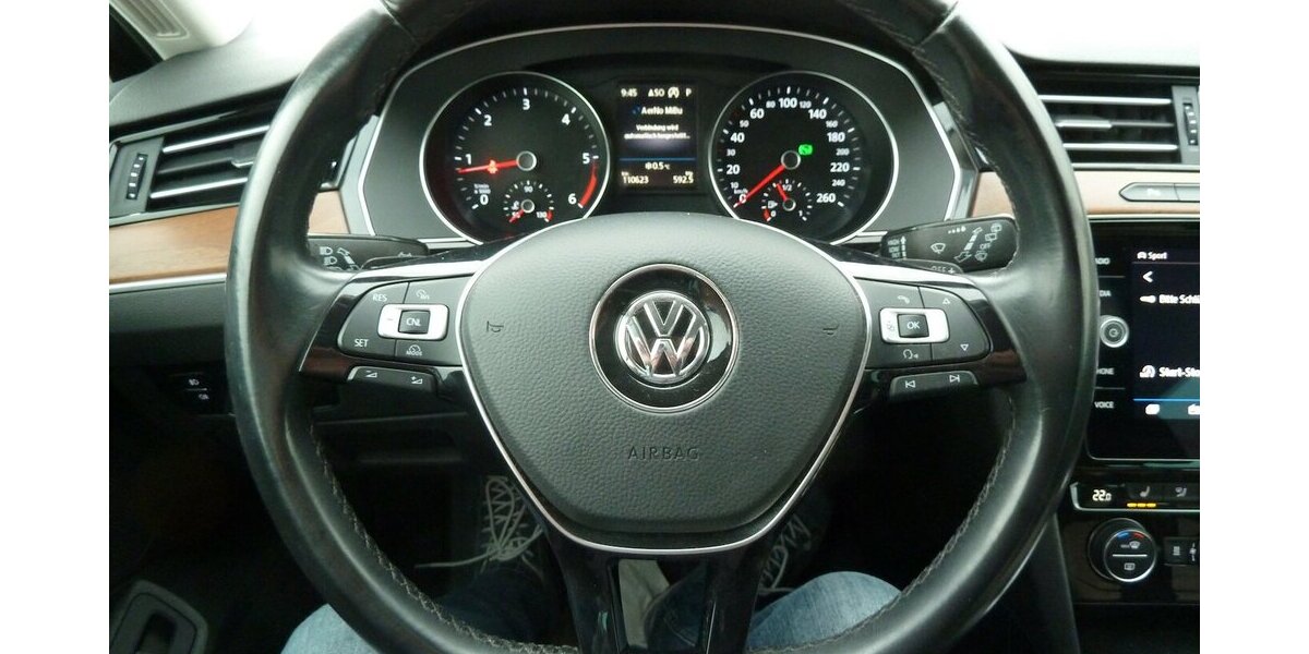 VW Passat 2.0 TDI Highline DSG STH Navi kl. Mängel 110.000 km 15.900 &euro; Ratingen 40885