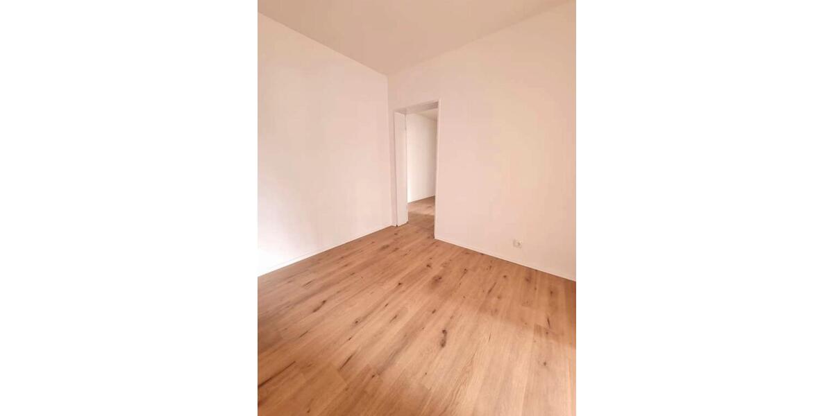 Erdgeschoßwohnung Schwerte - 3 Zimmer, 90 m&sup2;, 900&euro; | Angebot:26381611