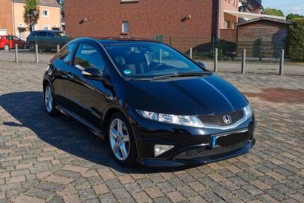 Honda Civic 148.786 km 6.950 &euro; Dortmund 44359