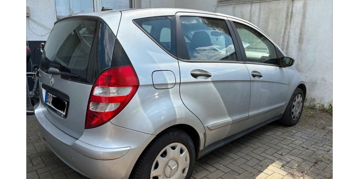 Mercedes-Benz A 150 138.600 km 2.000 &euro; Bochum 44789