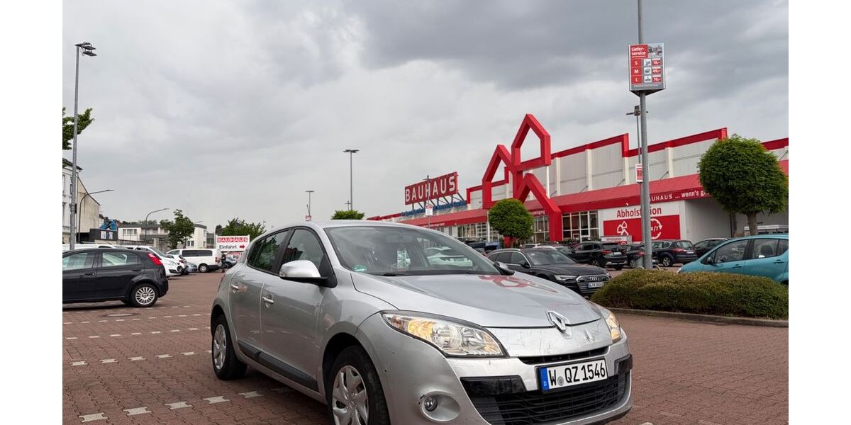 Renault Megane 109.300 km 3.450 &euro; Wuppertal 42287