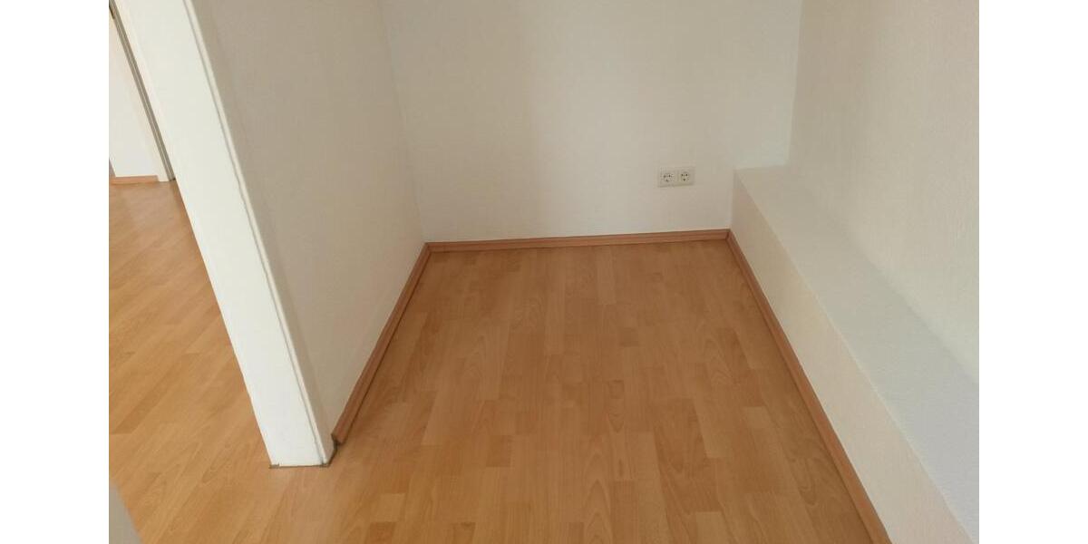 Etagenwohnung Bochum - 5 Zimmer, 126 m&sup2;, 1.200&euro; | Angebot:25391632