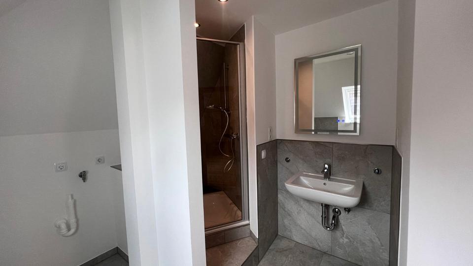Dachgeschoßwohnung Castrop-Rauxel Rauxel - 2 Zimmer, 71 m&sup2;, 462&euro; | Angebot:26088156