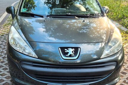Peugeot 207 98.500 km 1.350 &euro; Duisburg 47279
