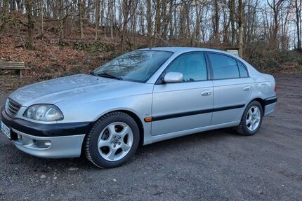 Toyota Avensis 163.000 km 2.990 &euro; Hagen 58089