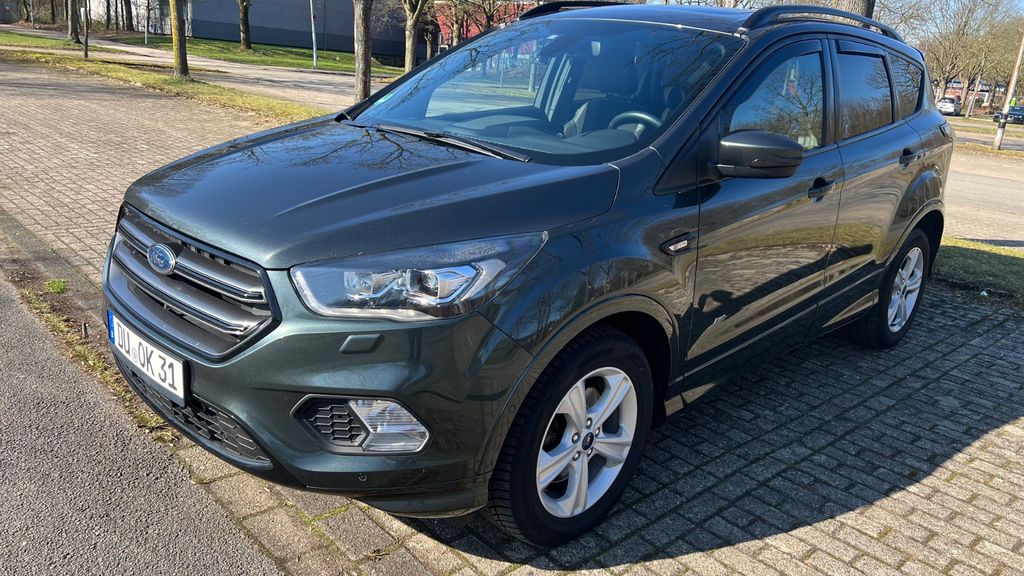 Ford Kuga 113.200 km 17.300 &euro; Duisburg 47228