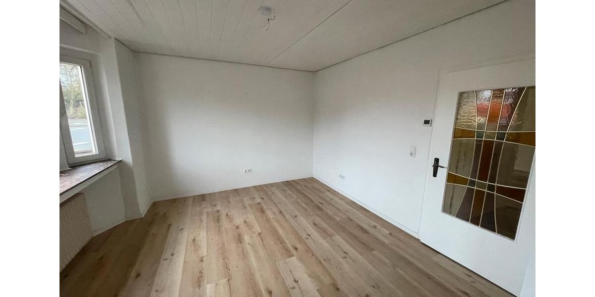 Erdgeschoßwohnung Ennepetal - 2 Zimmer, 74 m&sup2;, 720&euro; | Angebot:26338805
