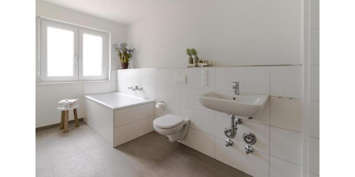 Erdgeschoßwohnung Bochum Wiemelhausen - 2 Zimmer, 76 m&sup2;, 1.023&euro; | Angebot:26139259
