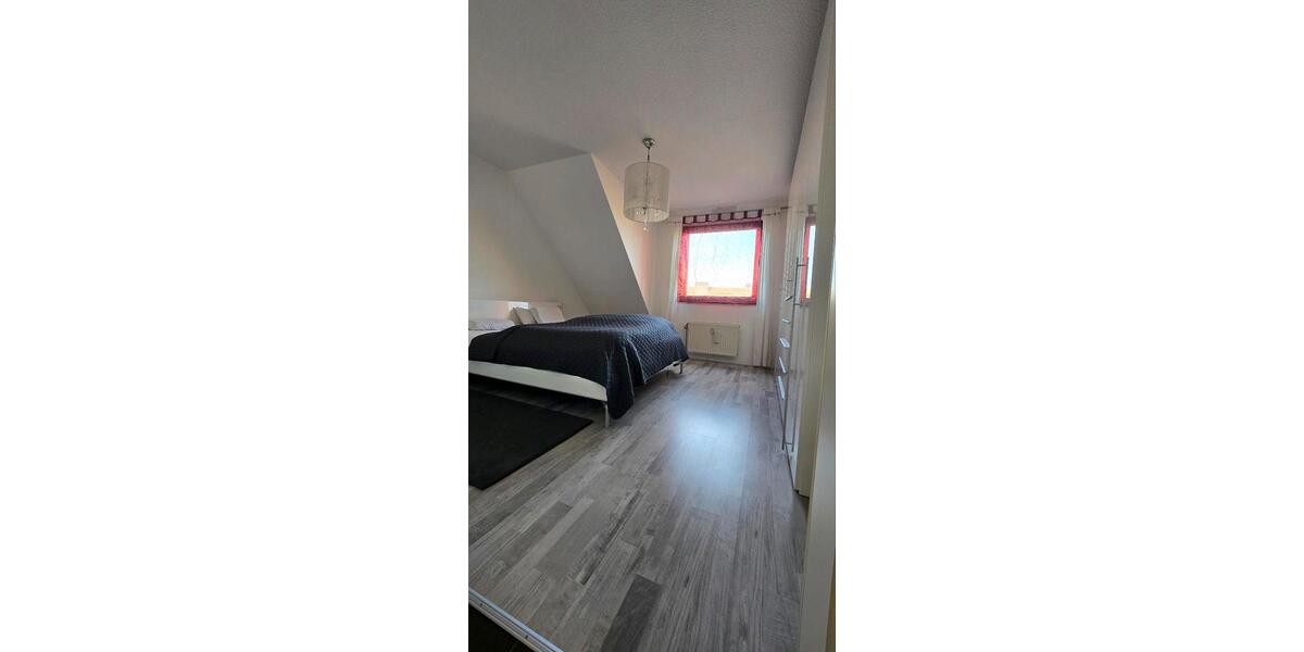 Dachgeschoßwohnung Solingen Ohligs - 2 Zimmer, 57 m&sup2;, 165.000&euro; | Angebot:26418542