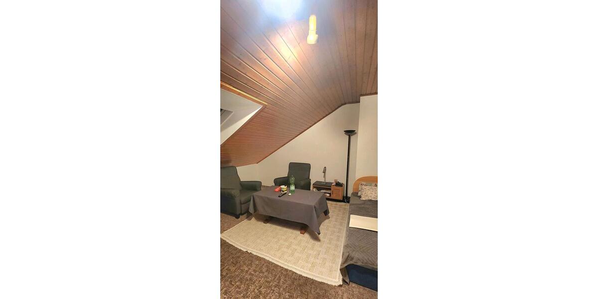 Dachgeschoßwohnung Ratingen - 1 Zimmer, 45 m&sup2;, 550&euro; | Angebot:26358096