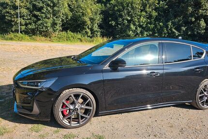 Ford Focus 29.500 km 33.000 &euro; Wuppertal 42109