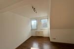 Dachgeschoßwohnung Duisburg Mittelmeiderich - 3 Zimmer, 66 m&sup2;, 750&euro; | Angebot:26165974