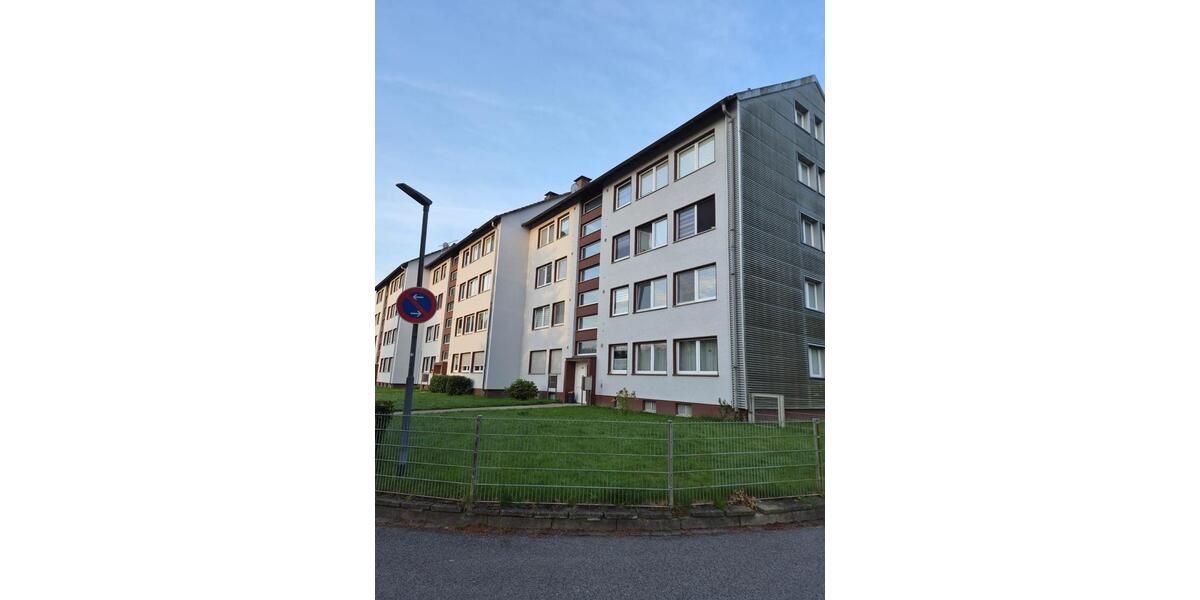 Etagenwohnung Velbert Pöthen - 3 Zimmer, 75 m&sup2;, 745&euro; | Angebot:26216251