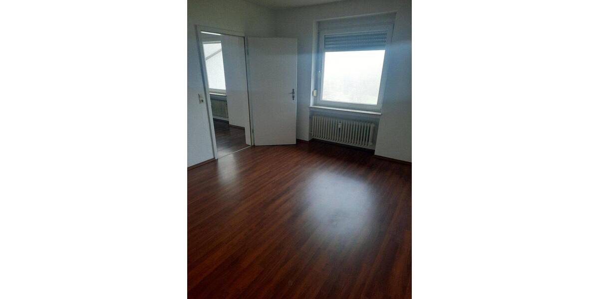 Etagenwohnung Hagen Dahl - 3 Zimmer, 100 m&sup2;, 550&euro; | Angebot:26882669