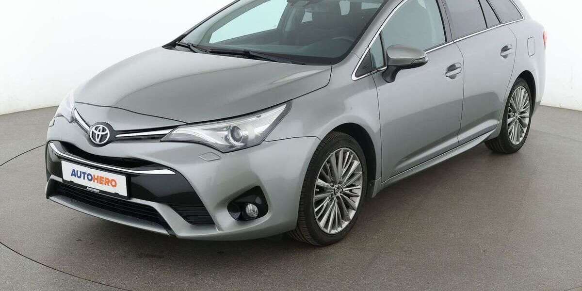 Toyota Avensis 105.261 km 14.610 &euro; Essen 45141