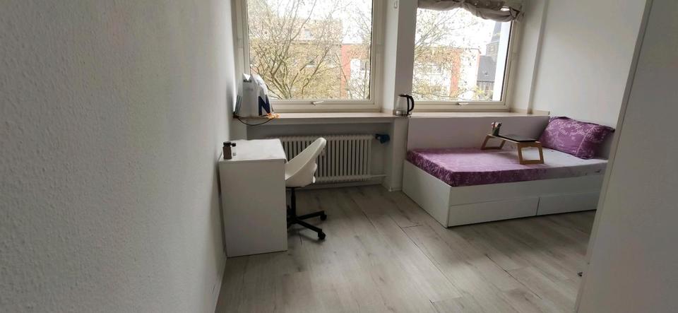 Etagenwohnung Mülheim an der Ruhr - 1 Zimmer, 20 m&sup2;, 599&euro; | Angebot:26256392