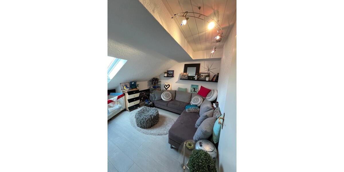 Dachgeschoßwohnung Hagen Hohenlimburg - 4.5 Zimmer, 140 m&sup2;, 295.000&euro; | Angebot:27096884