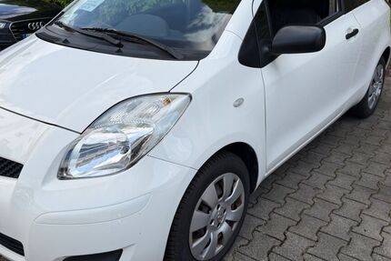 Toyota Yaris 150.000 km 3.950 &euro; hagen 58095