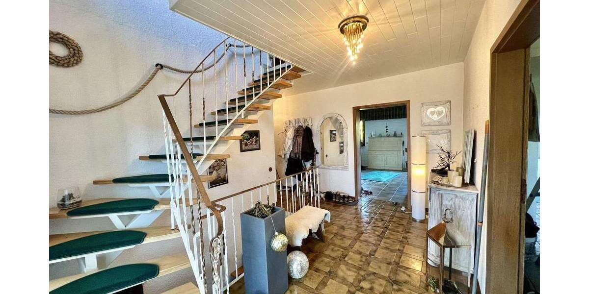Reihenmittelhaus Sprockhövel Hiddinghausen - 4 Zimmer, 140 m&sup2;, 374.000&euro; | Angebot:25731005