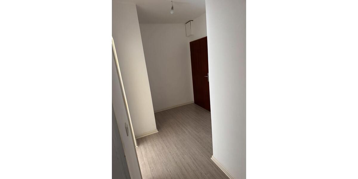 Hochparterre Solingen Wald - 2 Zimmer, 54 m&sup2;, 690&euro; | Angebot:26241846