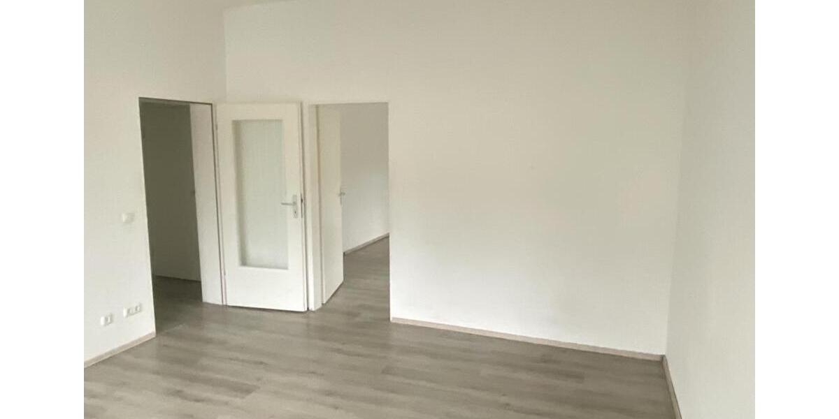 Erdgeschoßwohnung Duisburg Duisburg-Mitte - 2 Zimmer, 59 m&sup2;, 499&euro; | Angebot:23721676