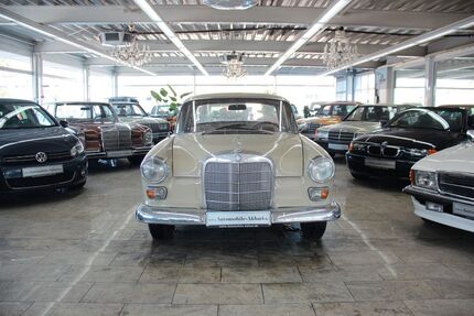 Mercedes-Benz 200 87.000 km 11.850 &euro; Essen 45356