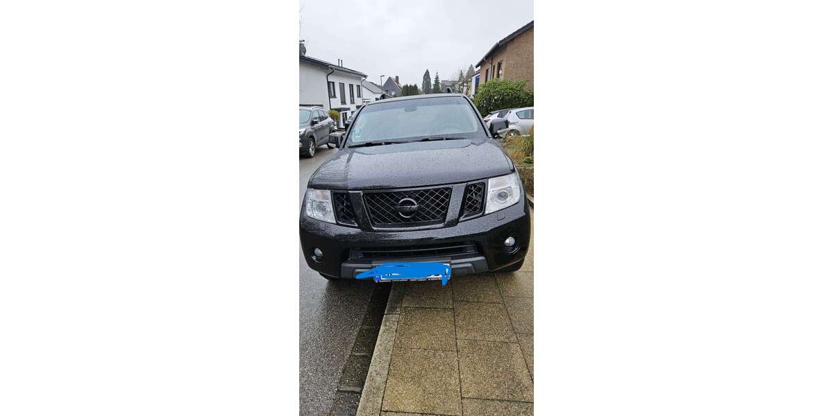 Nissan Pathfinder 208.000 km 12.000 &euro; Velbert 42555