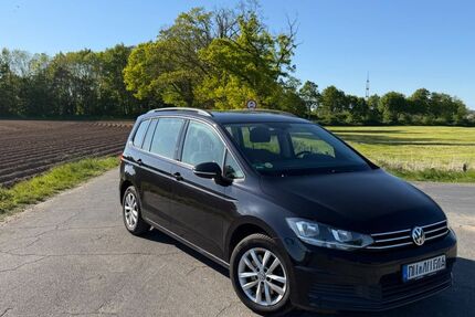 VW Touran 192.000 km 11.990 &euro; Duisburg 47198
